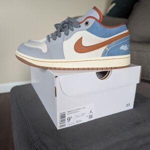 Nike Air Jordan 1 Low Sneakers